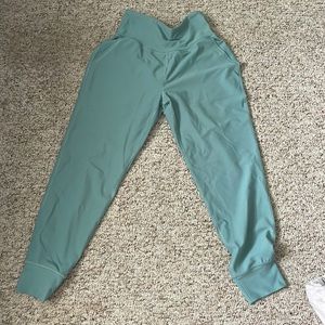 Workout pants